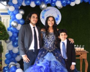 Slym junto a sus hermanos