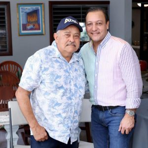 Leo Abreu junto Abel Martínez antes de  renunciar del PLD