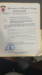 Permiso que otorga el ayuntamiento de Santiago para colocación de valla